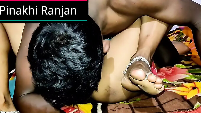 Pinakhi Ranjan'S Homemade Bhabhi In A Steamy Desi Sex Video