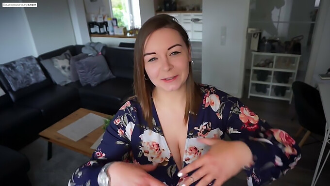 Loveanna Forkæler Sig Med Fisting Og Bdsm I Video