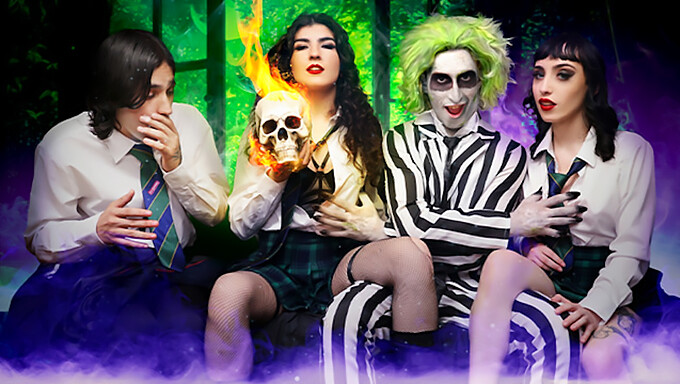 Beetlejuice Xxx Parody: Foursome Panas Dengan Twist