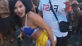 Uitați-Vă Cum Bianca Das Neves Se Murdărește În Public În Timpul Carnavalului Brazilian